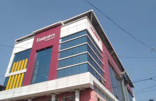 Pudunagaram Hotel | Family-Friendly Emirates Residency with Top Ratings