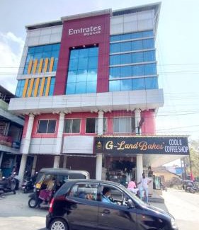 Pudunagaram Hotel | Family-Friendly Emirates Residency with Top Ratings