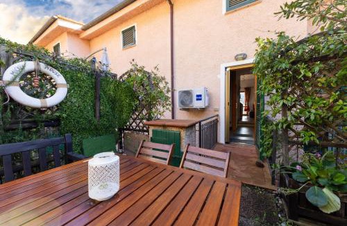 Mola Apartment | Family-Friendly Retreat at Emisfero - Goelba