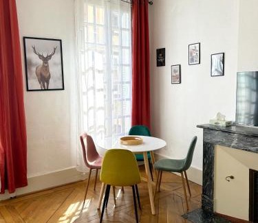 Auch Apartment | Discover EMMA - Centre Historique with Family Amenities!