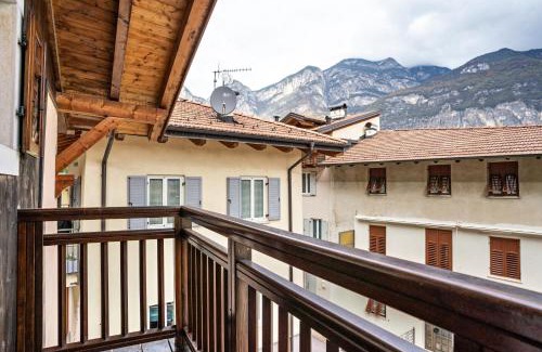 Mezzolombardo House | Emma Home: Guest Rated 9.3 with Pet-Friendly Amenities