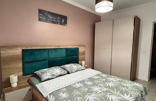 Oradea Apartment | Family-Friendly Escape at Emma's Place - Rated 9.9/10!