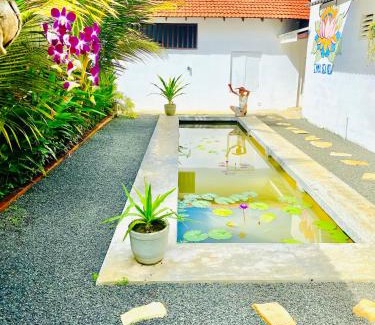 Nilwella House | Emma's Sea View: Relaxing Oceanfront Getaway for Families