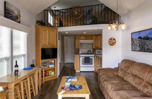 Fort Bragg House | Emmanuel Hotel: Pet & Child Friendly Retreat with Top Ratings