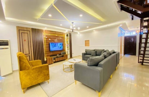 Ofin Apartment | Pet-Friendly 3-Bedroom Apartment in Vibrant V.I