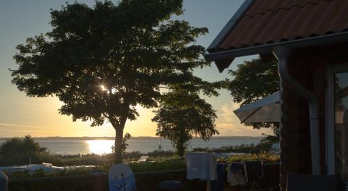 Tranekaer Apartment | Scenic Emmerbølle Cottages with Ocean Views, Pet Friendly
