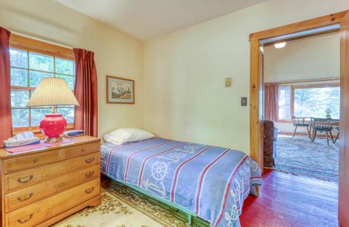 Franconia House | Cozy Emmon's Mittersill Village Chalet – Pet-Friendly Retreat