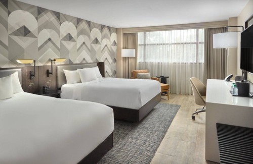 Atlanta Hotel | Elegant Emory Conference Center Hotel with Pool & Spa