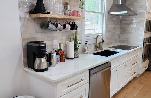 Mid City South House | Convenient Emory's Place Near LSU with Breakfast Included