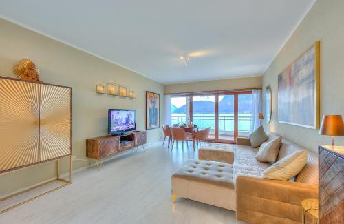 Capolago Apartment | Idyllic Emotion Lake View with Private Pool & Child-Friendly Fun