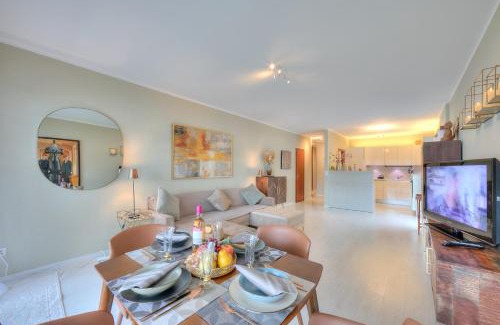 Capolago Apartment | Idyllic Emotion Lake View with Private Pool & Child-Friendly Fun