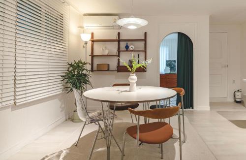 Yeonnam-dong Apartment | Discover Family-Friendly Comfort at Stayda Hotel