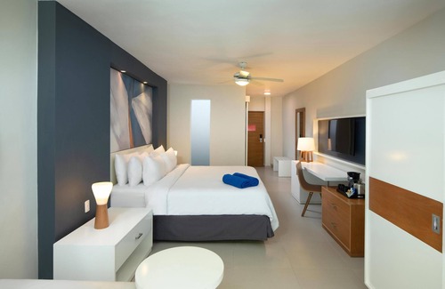 Villas Del Mar Resort | Relax at Emotions by Hodelpa - Juan Dolio, All-Inclusive Stay