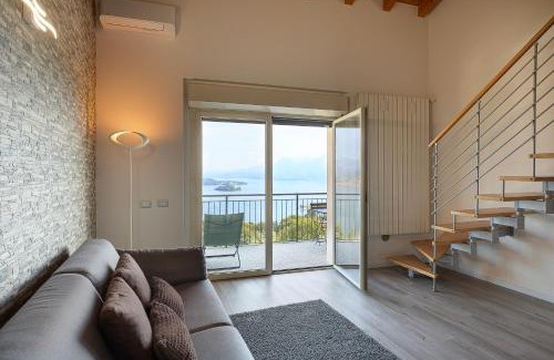 Carciano Apartment | Unforgettable Stay at Emozioni Vista Lago - 4-Star Retreat