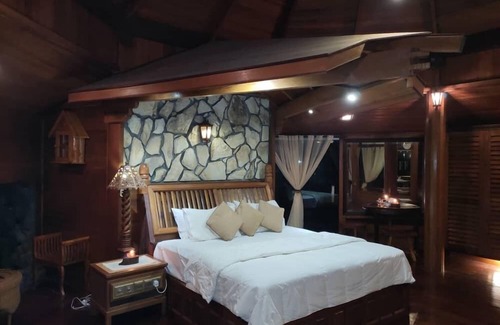 Tioman Island Resort | Experience Comfort at Emperor Resort By Bugis