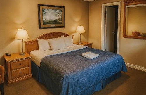 Fallsview Hotel | Convenient Empress Inn and Suites Near the Falls