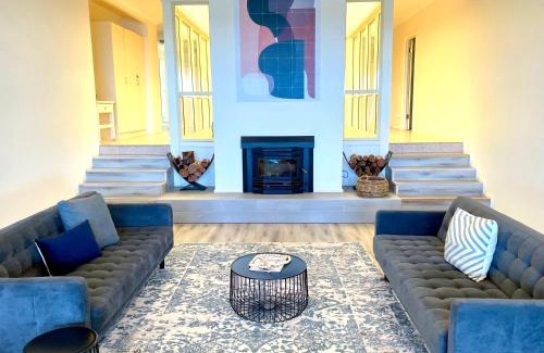 Emu Bay House | Cozy Emu Bay Lodge: Oceanfront Retreat with Pet-Friendly Charm