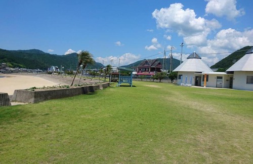 Susami House | Explore M Flat Susami: Steps from the Beach, Rated 10/10