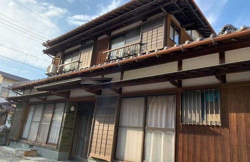 Susami House | Explore M Flat Susami: Steps from the Beach, Rated 10/10
