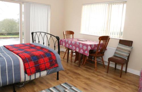 Emyvale Apartment | Pet-Friendly Retreat at Emy Lake Studio - Rated 9/10