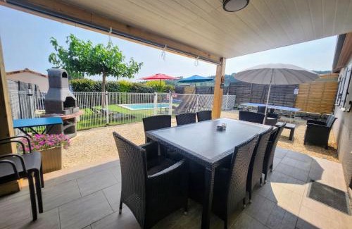 Joyeuse House | Experience L'Odyssée Gîte with Private Pool and Ocean View