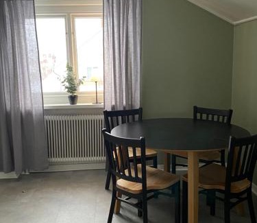 Sveg Apartment | Cozy Apartment in Central Sveg - Child Friendly & Rated 9/10