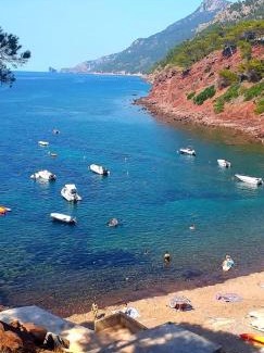 Port des Canonge House | Oceanfront Bliss at Sa Caseta des Port - Guest Rated 9.8