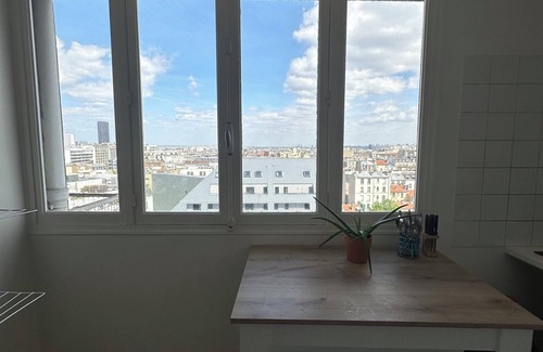 Parc-de-Montsouris Apartment | Family-Friendly Vrbo Property for Memorable Getaways