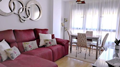 Dean Pequeno Apartment | Central Ribeira Retreat for 4 with Convenient Parking