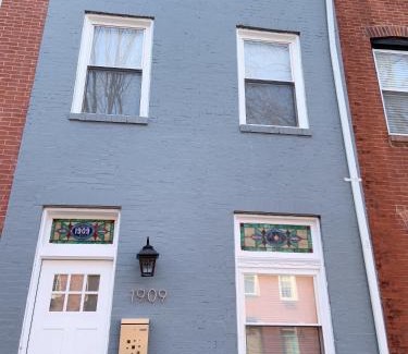 Upper Fells Point Apartment | Pet-Friendly Suite Steps from Fells Point Attractions