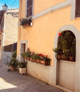Sutri House | Top-Rated En Suite Sutri: Your Ideal Getaway Awaits