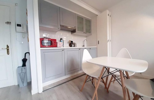 Maria Auxiliadora Apartment | Elegant Duplex in a Historic Building - Family Friendly Stay