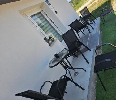 Karlovac Apartment | Family-Friendly ENA Apartments with Ample Parking Space