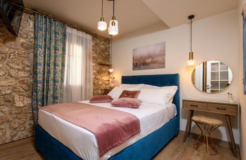 Panagia Apartment | Elegant Enavlion Luxury Domes: Family-Friendly Retreat