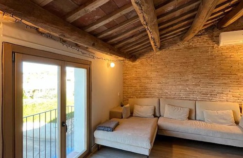 L'Ametlla del Valles Apartment | Charming Penthouse in l'Ametlla del Vallès for Families