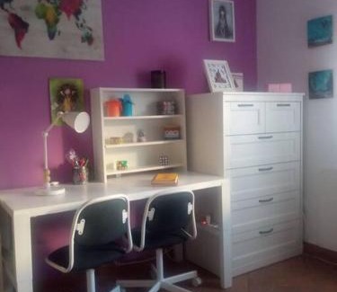 Facinas Apartment | Family-Friendly Retreat at Encantador Piso al Sur del Sur