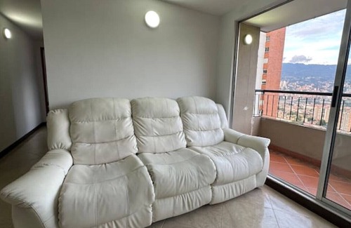Guayabal Apartment | Encantadora Divisa de Medellín