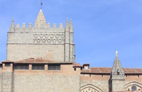 Old Town of Avila Apartment | Prime Location with Scenic Views at Encanto Celta