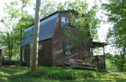 Pencil Bluff House | Pet-Friendly Enchanted Cabin with Scenic Ouachita River Views