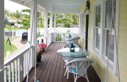 Stuart Cottage | Experience Enchanted Cottage with Ocean View & Spa Access