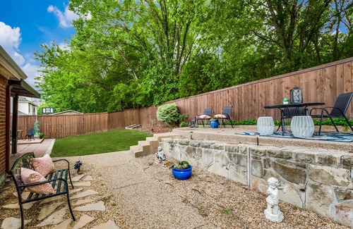 Garland House | Enchanting Garden Escape: A Perfect Getaway from the City