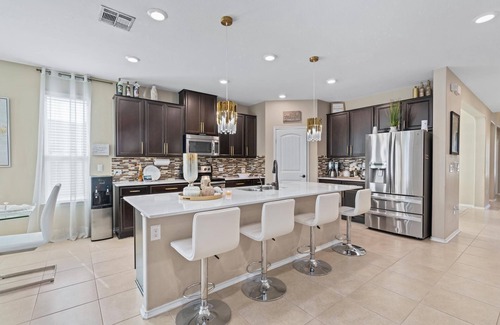 Austin House | Elegant Austin Retreat with Pool and Spa Amenities