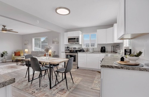 Aztec House | Enchanting Oasis with Family-Friendly Amenities and Kitchen