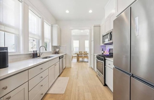 Driftwood Condo | Enchanting 3-bedroom house with WiFi in Driftwood