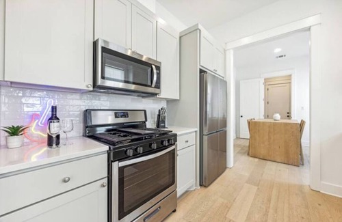 Driftwood Condo | Enchanting 3-bedroom house with WiFi in Driftwood