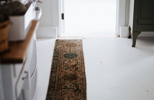 Bow Cottage | Romantic Cottage Retreat with Kitchen, Pet and Child Friendly