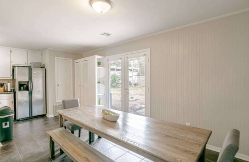 Mobile House | Pet-Friendly Forestwood Retreat with Top Guest Ratings