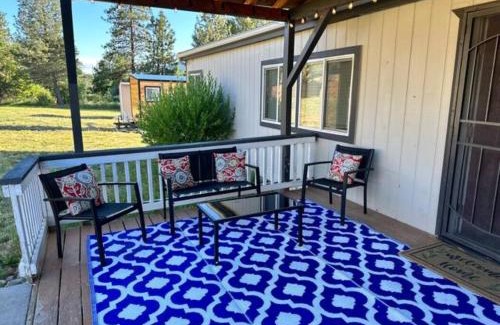 Ruch House | Charming Farmhouse & Tiny House Retreat for Families and Pets