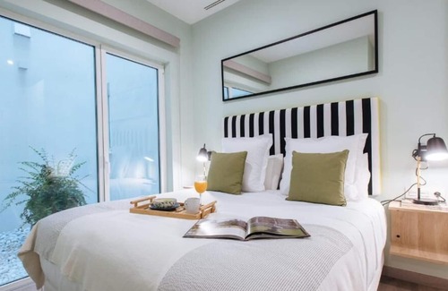 San Gil House | Enchanting Getaway Vacation! Minutes’ walk from Jardines Torre de los Perdigones