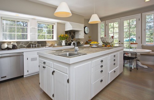 Forestville House | Experience Healdsburg Estate with Pool & Lush Gardens